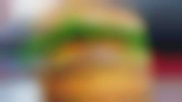 Cheeseburger-Celebrating Ads