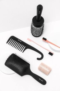 Biodegradable Hair Brushes Article Thubnail