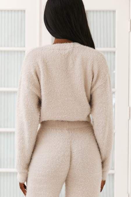Sophisticated Comfort-Focused Apparel
