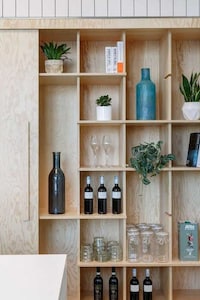 Cheery Open-Concept Office Spaces Image 6