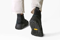 Featherlight Military-Inspired Footwear Image 5