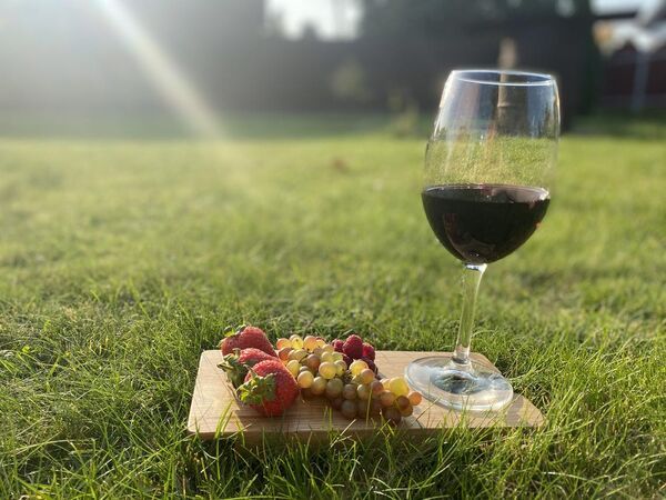 Real Gaudinian wine Glass & Tray