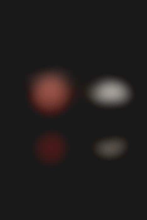 Chain-Inspired Holiday Cosmetics