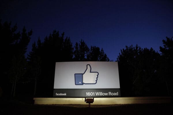 Top 40 Social Media Trends in November