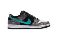 Textural Sneaker Tonal Updates Image 2