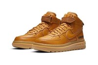 Sturdy Earthy High-Top Shoes Image 2