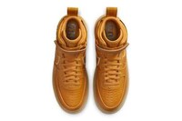 Sturdy Earthy High-Top Shoes Image 3