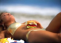 Bikini Beach Burgers Image 3