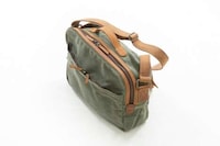 Versatile Unisex Travel Bags Image 3