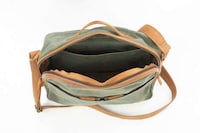 Versatile Unisex Travel Bags Image 4