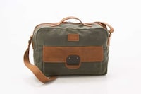 Versatile Unisex Travel Bags Image 5