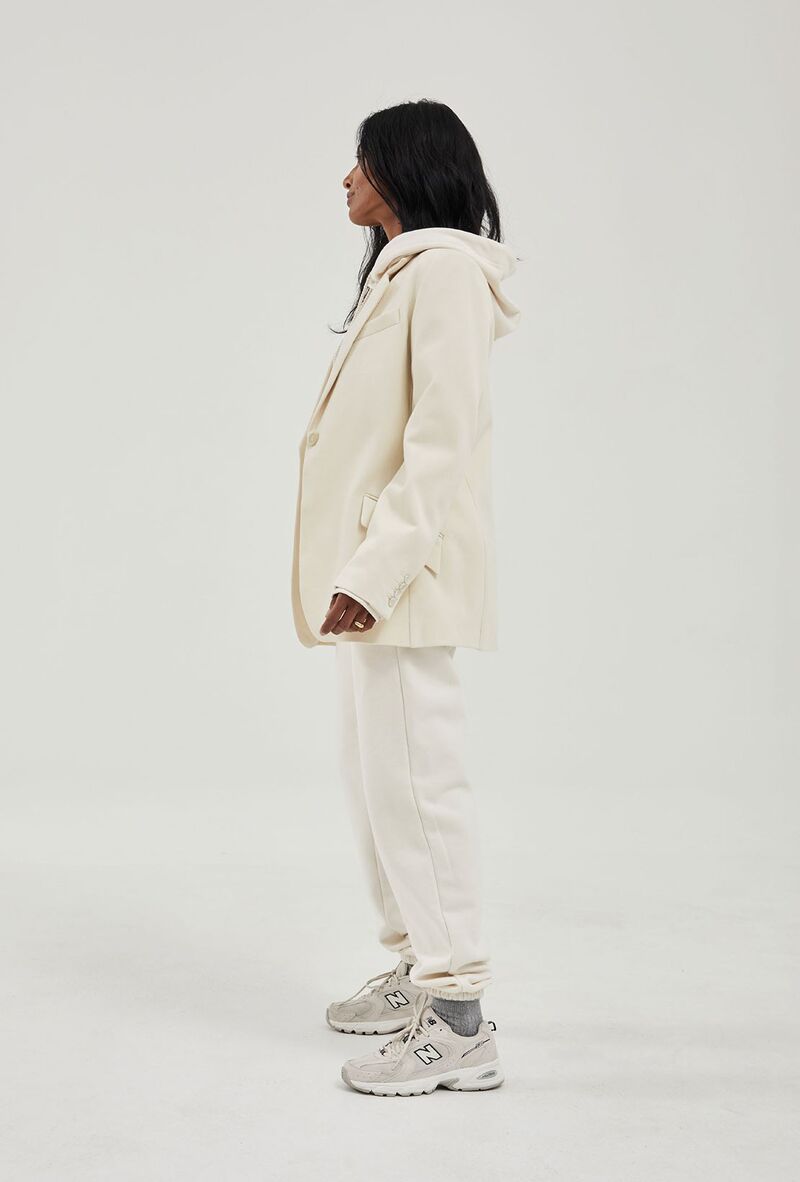 Minimalist Sportswear Lines