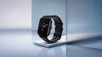 Stylish Bezel-Free Smartwatches Image 5