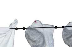 Compact Clip-Free Clotheslines