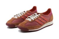 Heritage-Honoring Textural Sneakers Image 3