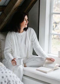 Comfort-Focused Elevated Loungewear Image 7