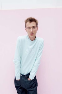 Simplistic Spring Fashion Capsules Image 2