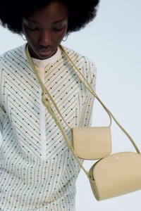 Simplistic Spring Fashion Capsules Image 6