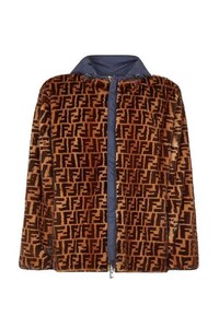 Outdoor-Ready Luxury Fashion Image 4