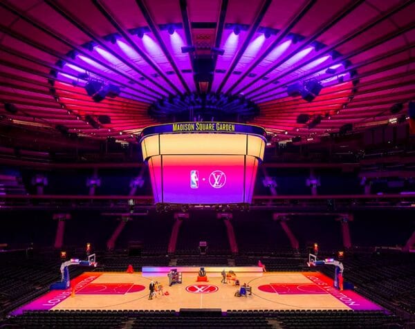 95 Gift Ideas for the Basketball Fan