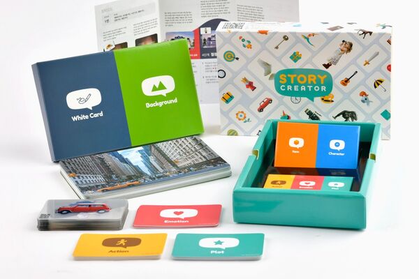 Creativity-Encouraging Board Games : Story Creator board game