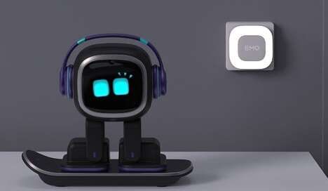 Cute Desktop Companion Robots