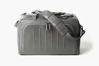 Structured Weekender Luggage Designs Image 2