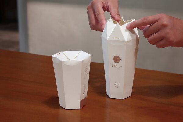 Plastic-Free Origami Coffee Cups : LIDfree paper cup