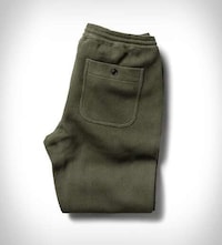 At-Home Relaxation Apparel Image 4