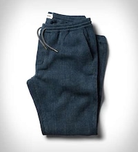 At-Home Relaxation Apparel Image 6