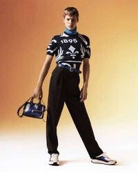 Flashy Minimal Luxe Sneakers Image 3