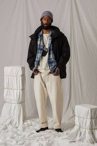 Rock Climbing-Themed Detailed Fashion Image 4