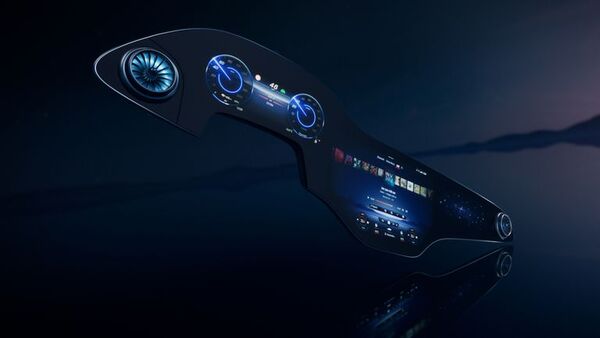 Hyperscreen Infotainment Displays Image 2