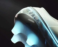 Electroluminescent Football Shoes Image 3