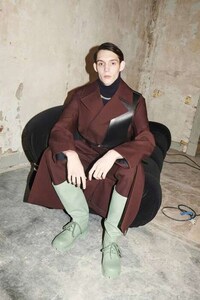 Understated Elegant High Fashion Image 5
