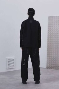 Uniquely Shaped Spring Clothing Image 4