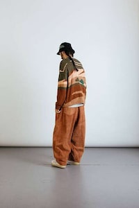 Craftsmanship-Honoring Fall Fashion Image 4