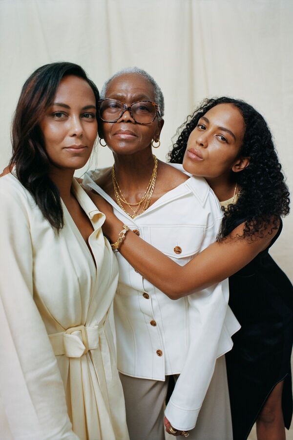 Top 100 Cosmetics Trends in March