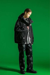 Militaristic Vintage Parkas Image 3