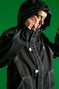 Militaristic Vintage Parkas Image 4