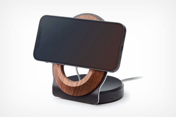 Wireless Timber Technology Chargers : Wood MagSafe Stand