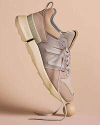 Plush Durable Running Shoes