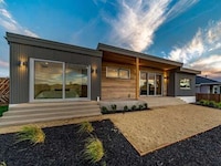 Self-Sustaining Prefabricated Homes Image 4