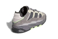 Retro Tonal Paneling Sneakers Image 4