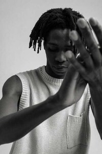 Seasonal Transition Essential Menswear Image 3