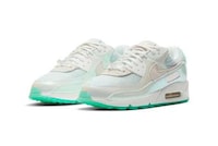 Translucent Accenting Sneakers Image 3