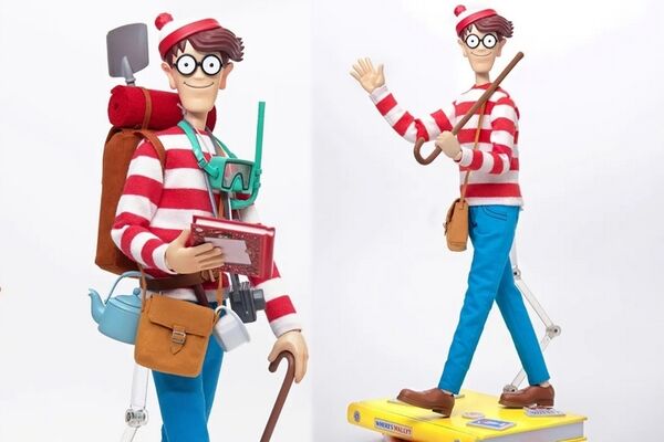 Literary Jetsetter Action Figures Image 2