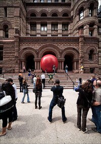 Giant Urban Balls Image 4
