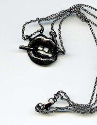 Metal Mouth Pendants Image 2