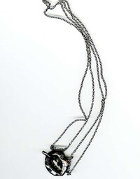 Metal Mouth Pendants Image 3